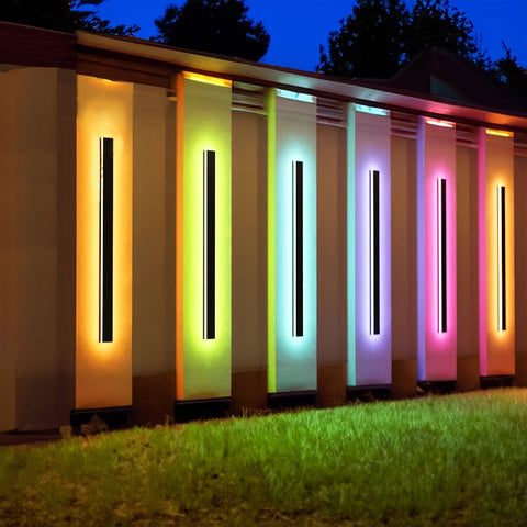 Outdoor Sleek Wall Light